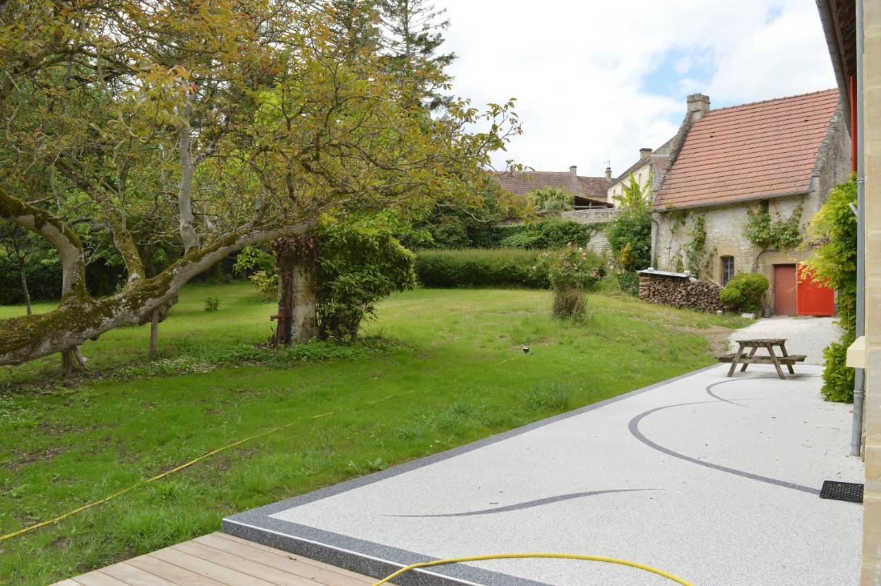Maison Typique - Tres Grand Jardin - 7Km De La Mer Fontaine-Henry Bagian luar foto